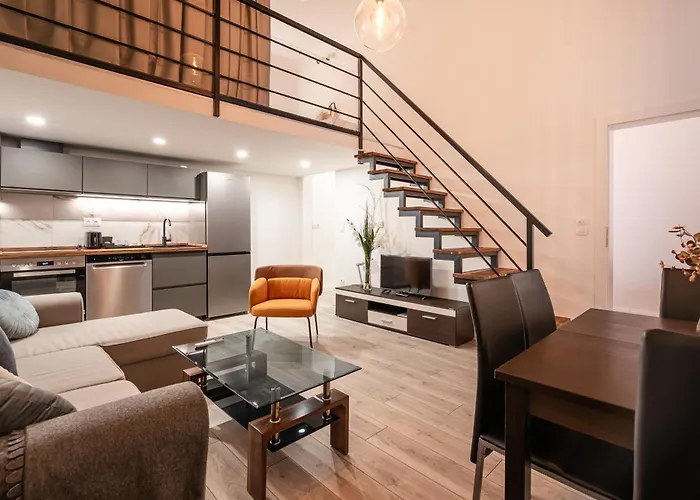 Infinite Impressions Apartment